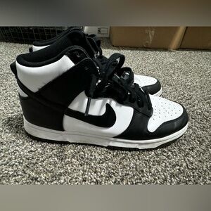 Nike dunks high panda